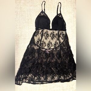 Victoria’s Secret Very Sexy Black Lace Babydoll Chemise Lingerie Nightie Size M